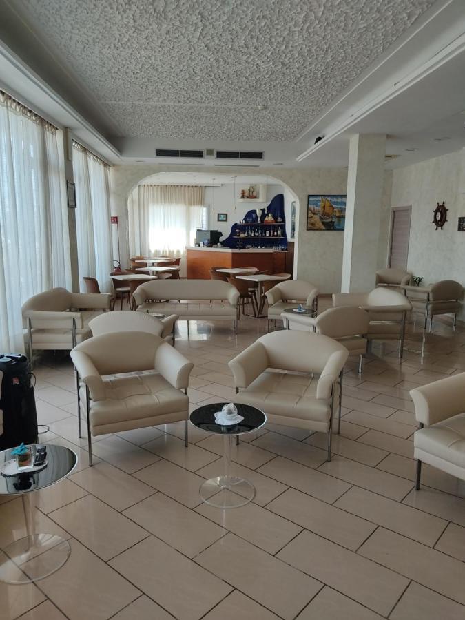 Hotel Alexander Resort Rimini Exterior photo