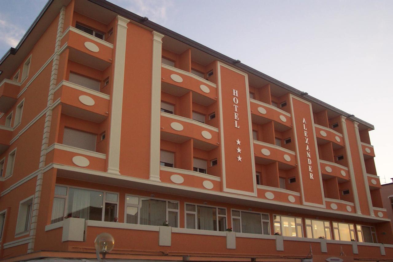 Hotel Alexander Resort Rimini Exterior photo