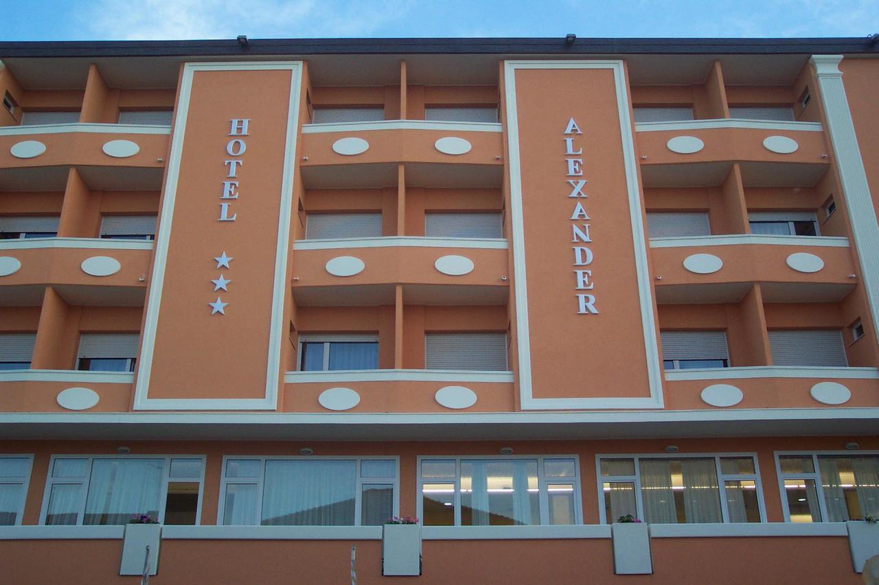 Hotel Alexander Resort Rimini Exterior photo