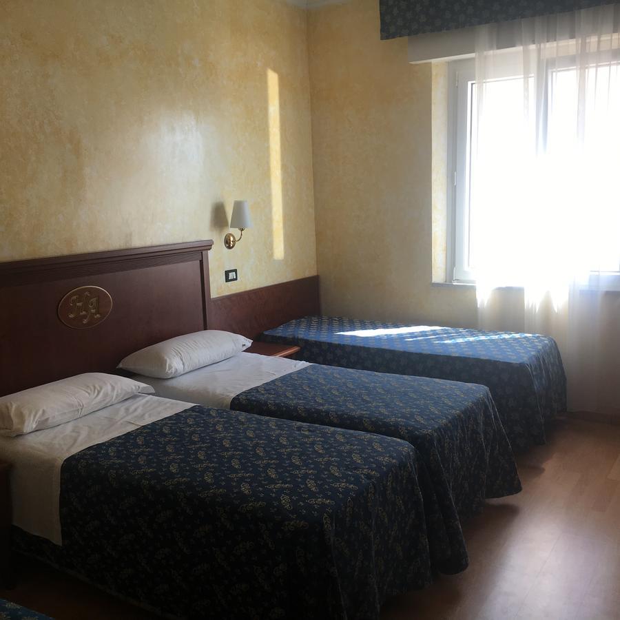 Hotel Alexander Resort Rimini Exterior photo